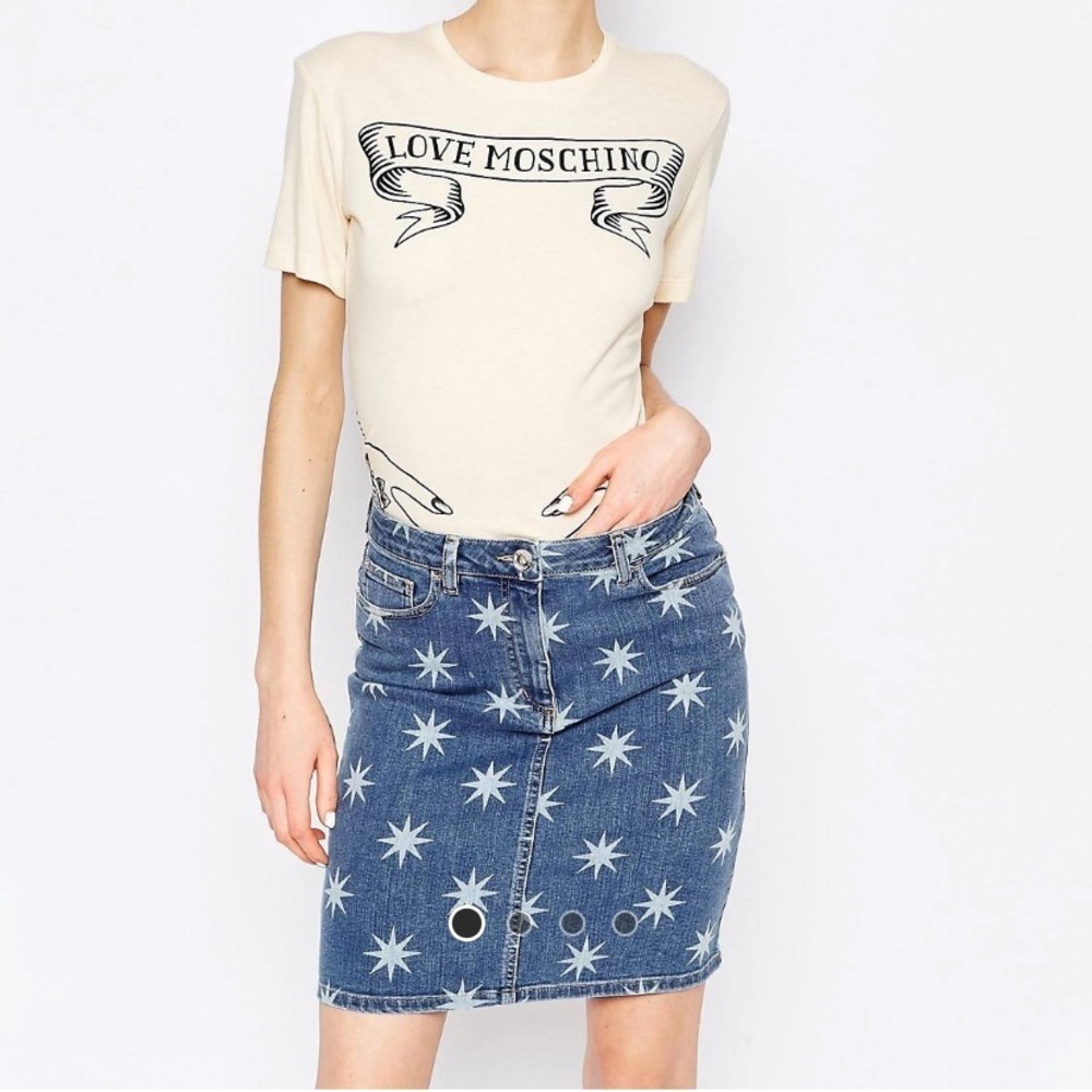 [Moschino] Tattoos Edgy Graphic Shirt - Picture 3 of 7
